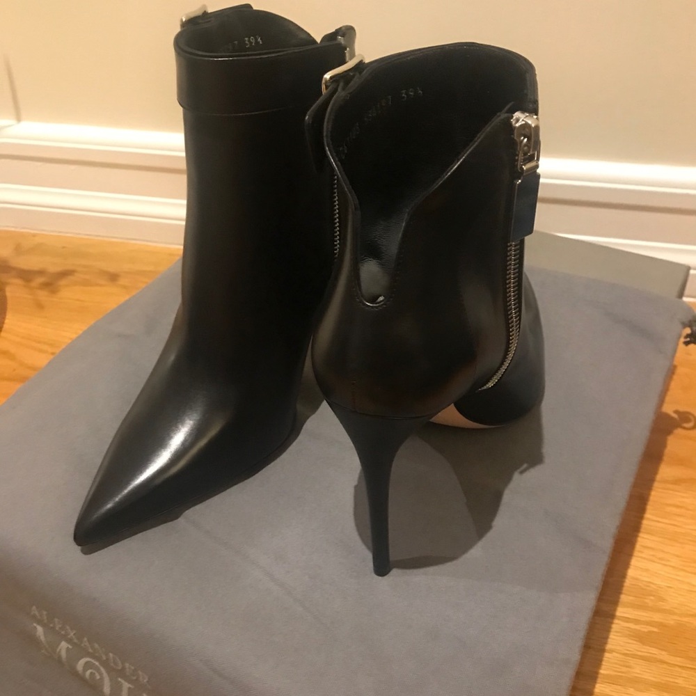 Alexander McQueen ankle black boot